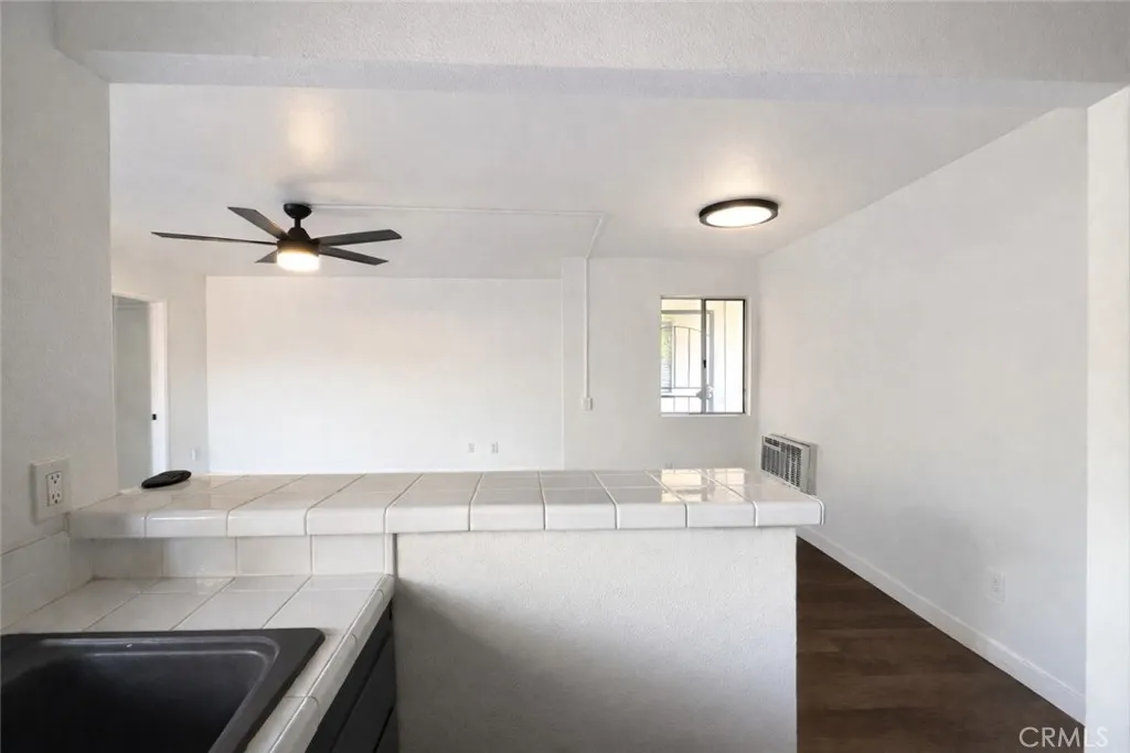 https://cdn.realtyfeed.com/cdn/127/306614111/1bf653dfd21b0c9ed6f683772a8b488f.webp