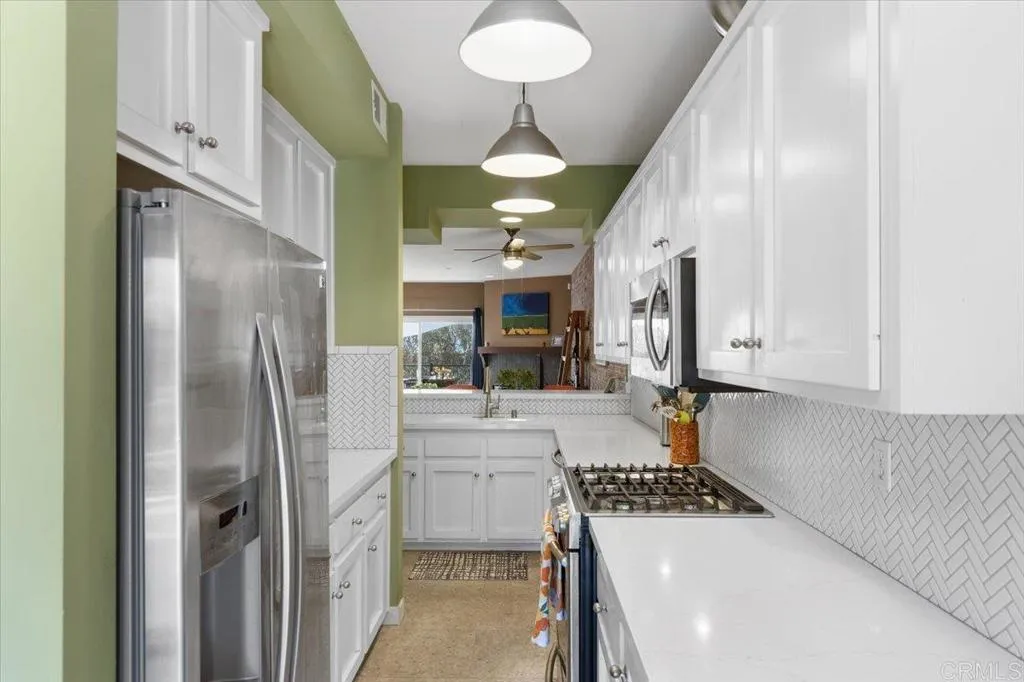 Photo #11: PTP2600181 Listing: Photo #11