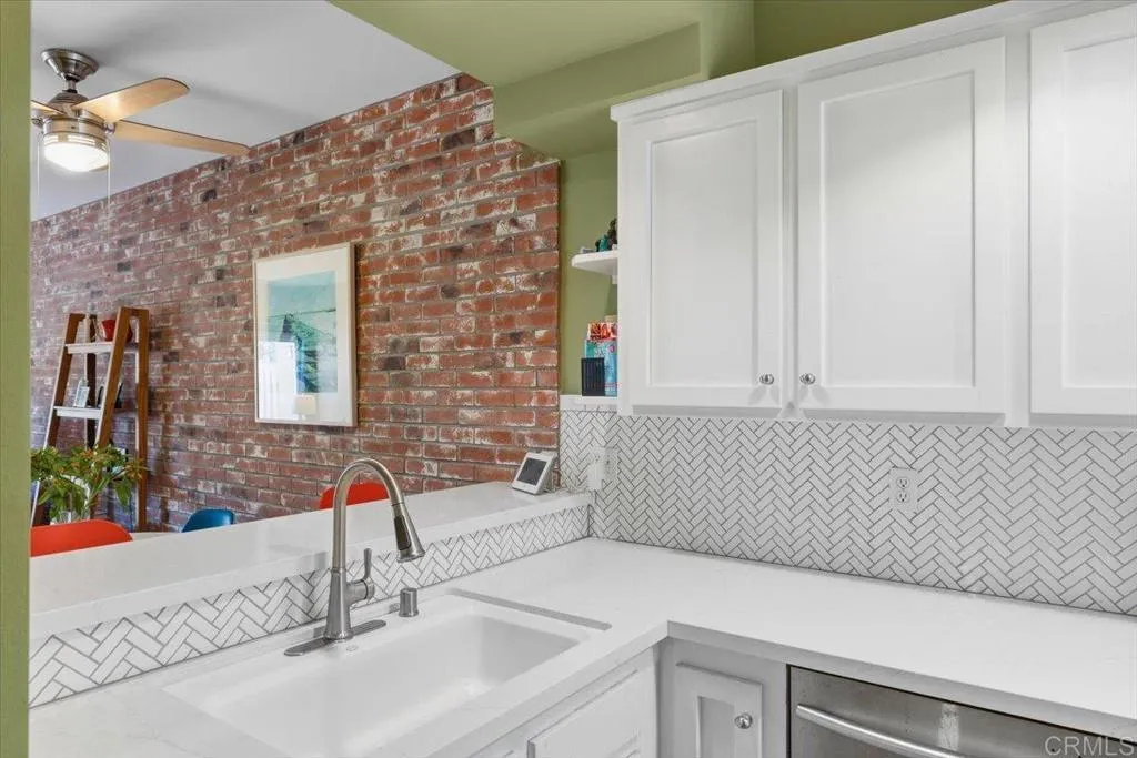Photo #12: PTP2600181 Listing: Photo #12