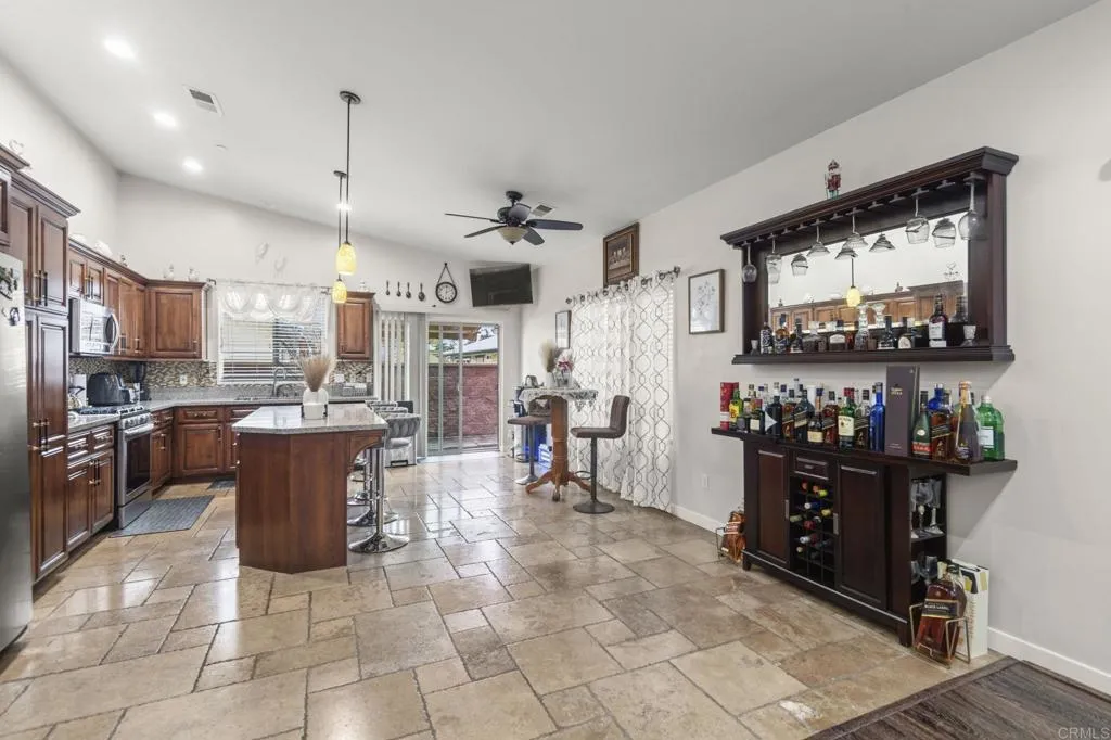 Photo #11: PTP2600180 Listing: Photo #11