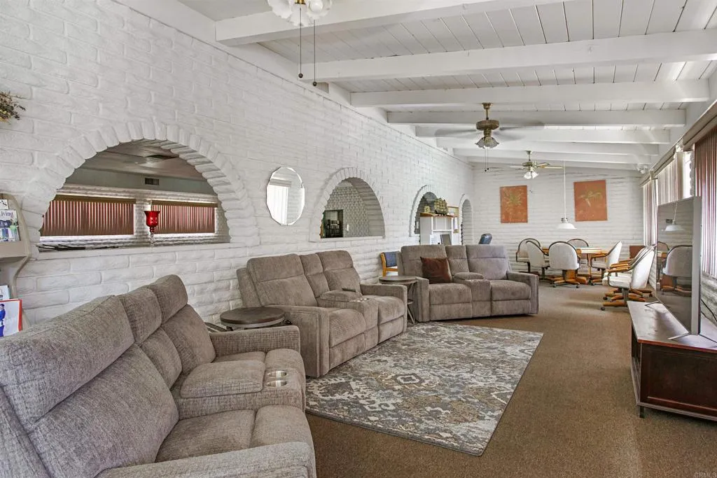 https://cdn.realtyfeed.com/cdn/127/306614166/4dcf0a1267c40a261766f40510b76b0d.webp