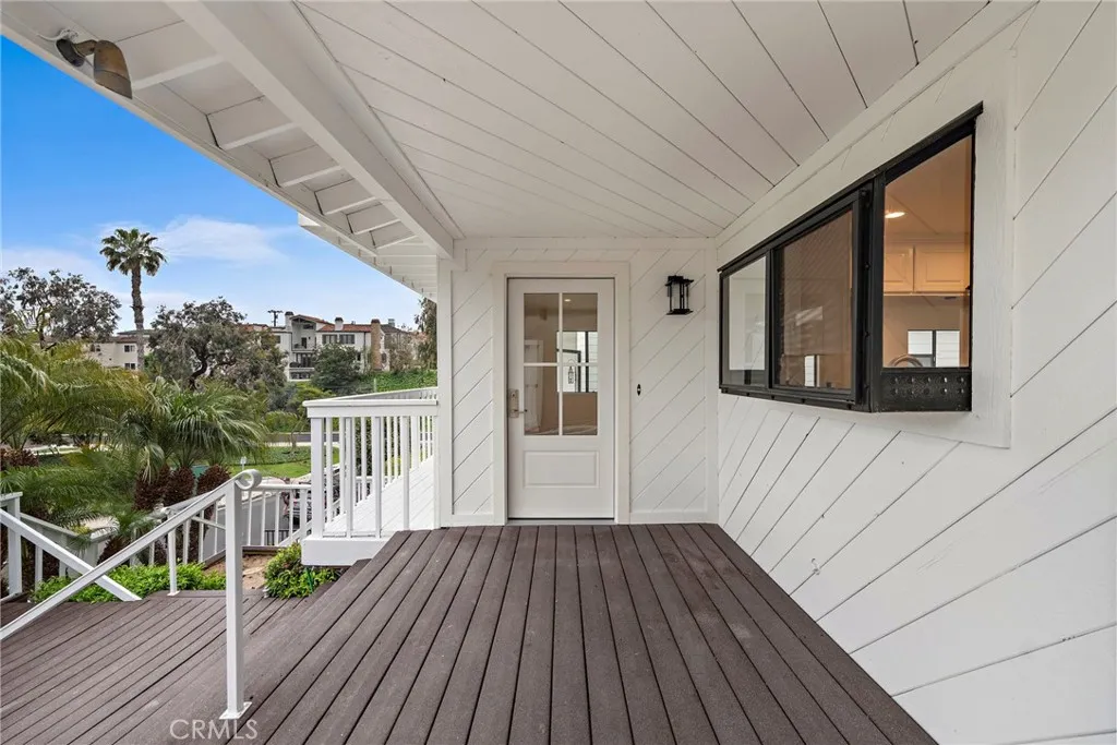 405 Heliotrope Avenue Unit A, Corona del Mar, CA 92625 - Photo 4 of 27, Corona Del Mar, CA