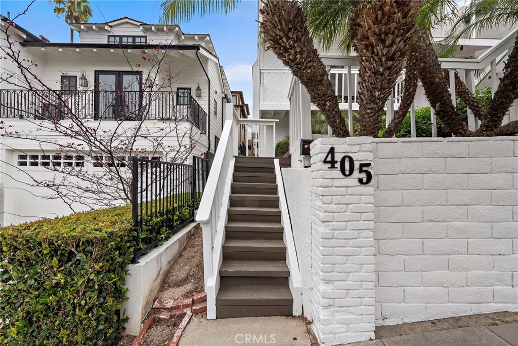 405 Heliotrope Avenue Unit A, Corona del Mar, CA 92625 - Photo 3 of 27, Corona Del Mar, CA