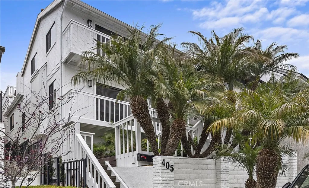 405 Heliotrope Avenue Unit A, Corona del Mar, CA 92625 - Photo 2 of 27, Corona Del Mar, CA