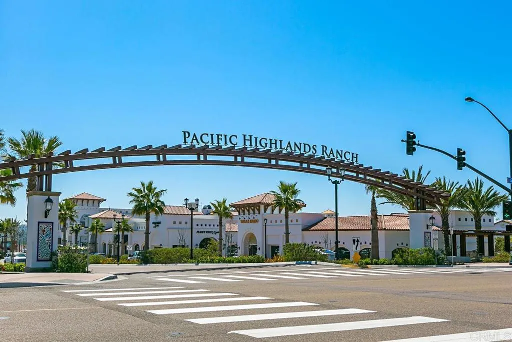 https://cdn.realtyfeed.com/cdn/127/306614228/5fd956b60d18220944673a31d6016cf8.webp