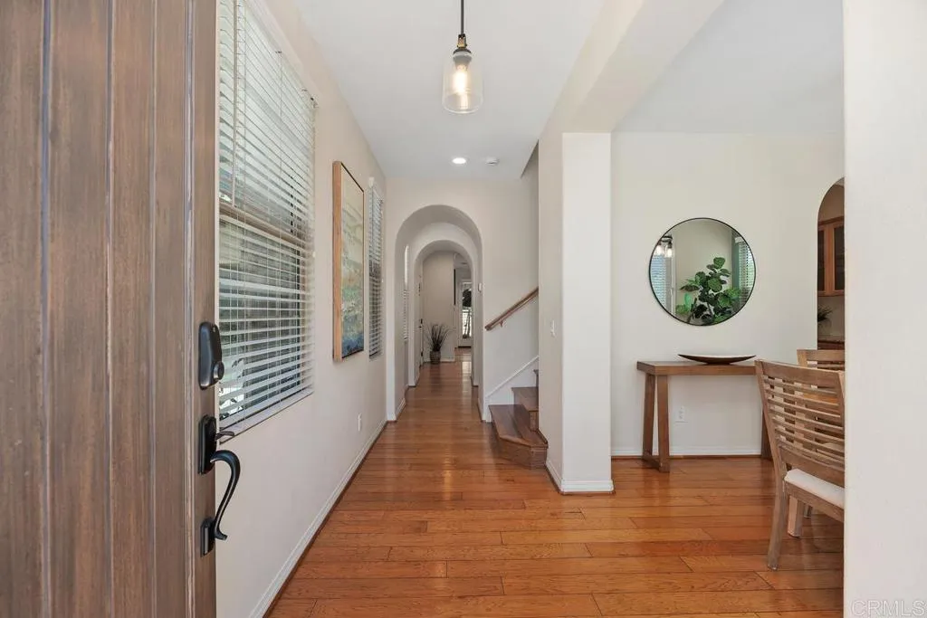 https://cdn.realtyfeed.com/cdn/127/306614228/64d72affd485530a2d3b6f9bbb9d30ae.webp