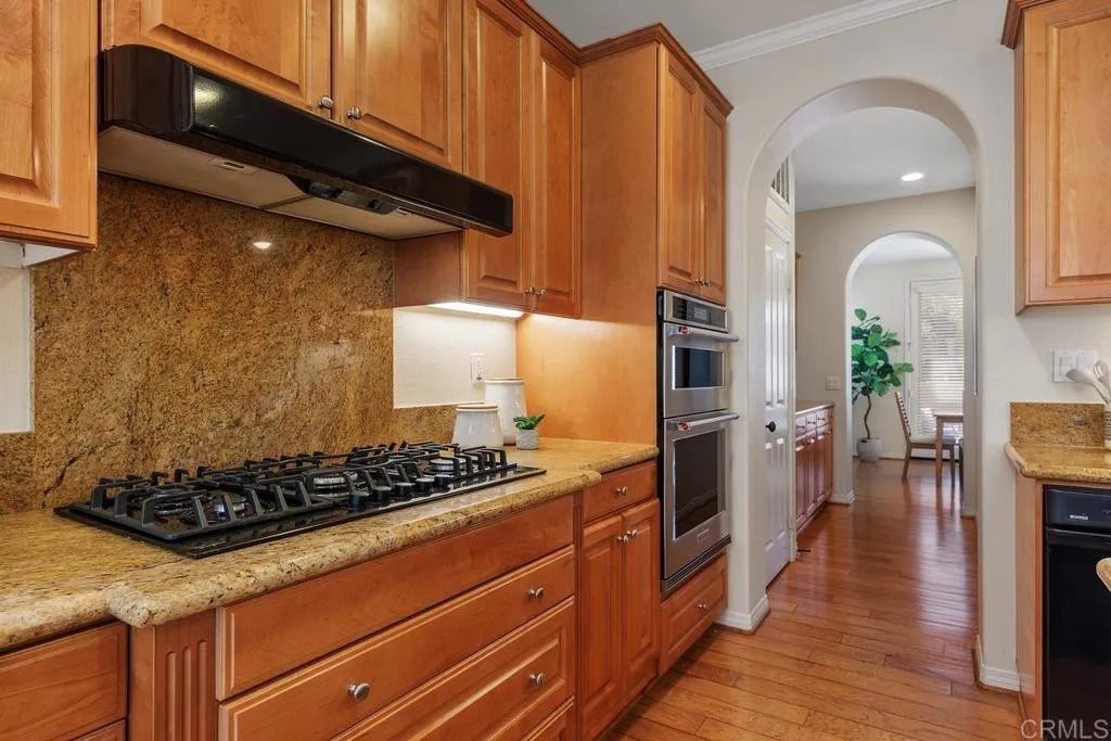 https://cdn.realtyfeed.com/cdn/127/306614228/714c78ca69011548e2ed67bfa629b7f6.webp