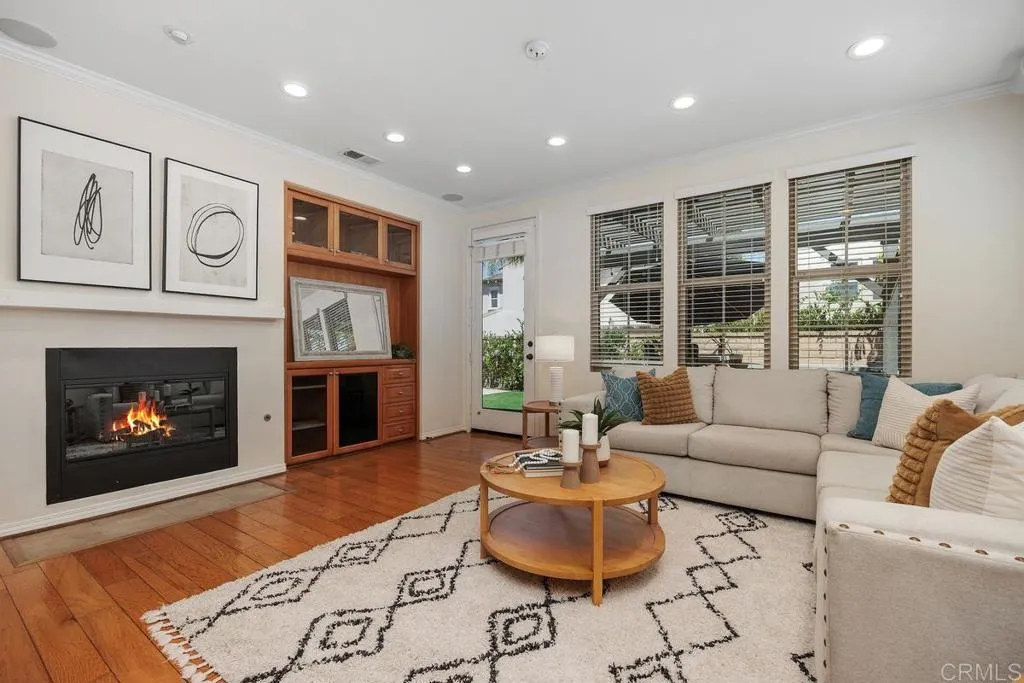 https://cdn.realtyfeed.com/cdn/127/306614228/7157f26a0841facdfeab014218423f55.webp