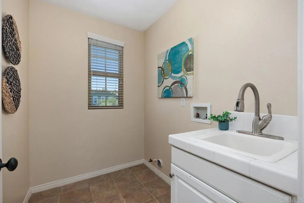 https://cdn.realtyfeed.com/cdn/127/306614228/8758d17abe967dee257e2a0ce00759f9.webp