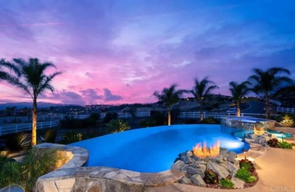 https://cdn.realtyfeed.com/cdn/127/306614229/5494a145c32bd434ba29abf937813d18.webp