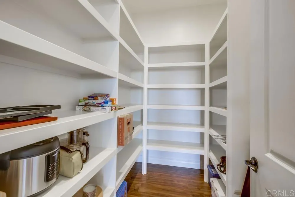 https://cdn.realtyfeed.com/cdn/127/306614229/d17d48134bd36b3f8858723c0a28f660.webp