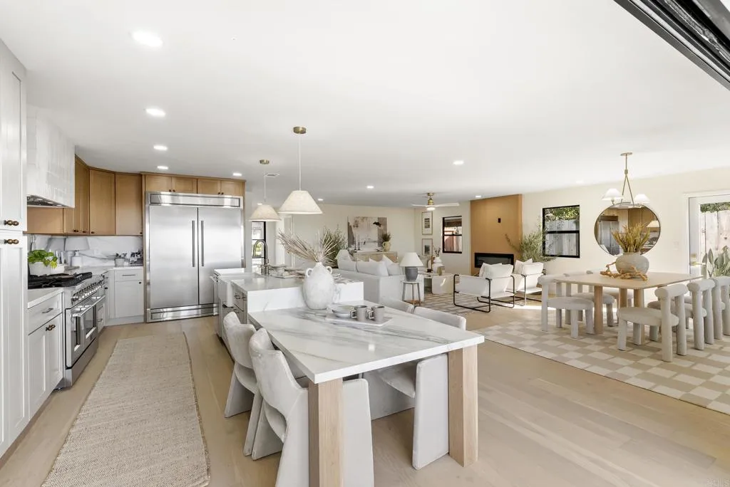 https://cdn.realtyfeed.com/cdn/127/306614247/38bae213d1f18ed65d61071d27e7af28.webp