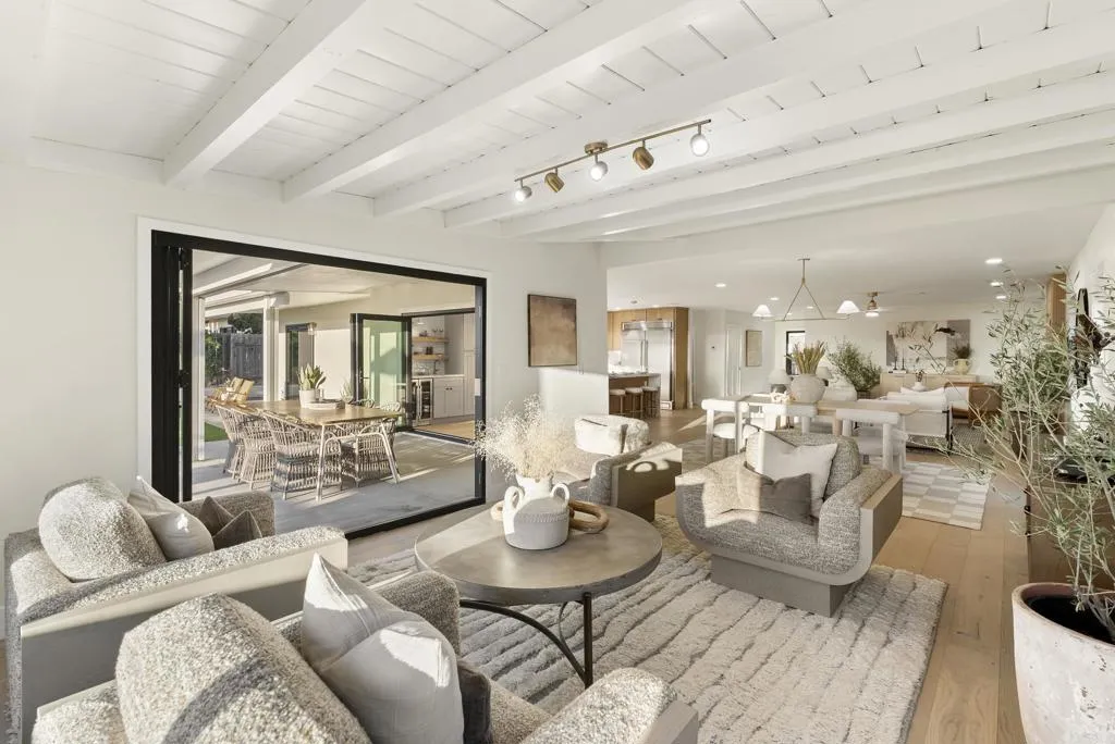 https://cdn.realtyfeed.com/cdn/127/306614247/5295c8912a33c9f871492fcc22a30ba3.webp