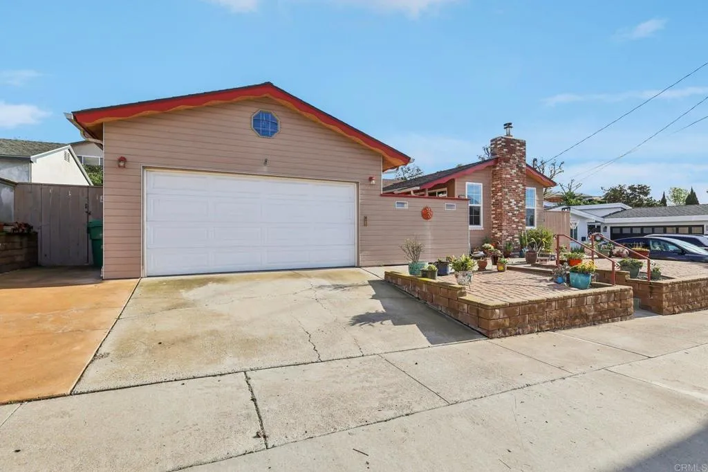 https://cdn.realtyfeed.com/cdn/127/306614253/13423361b6a51ff4fab62836b493c919.webp