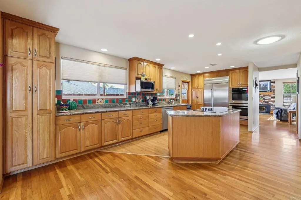 https://cdn.realtyfeed.com/cdn/127/306614253/7149fb001bd09727c50af607d4da8af8.webp