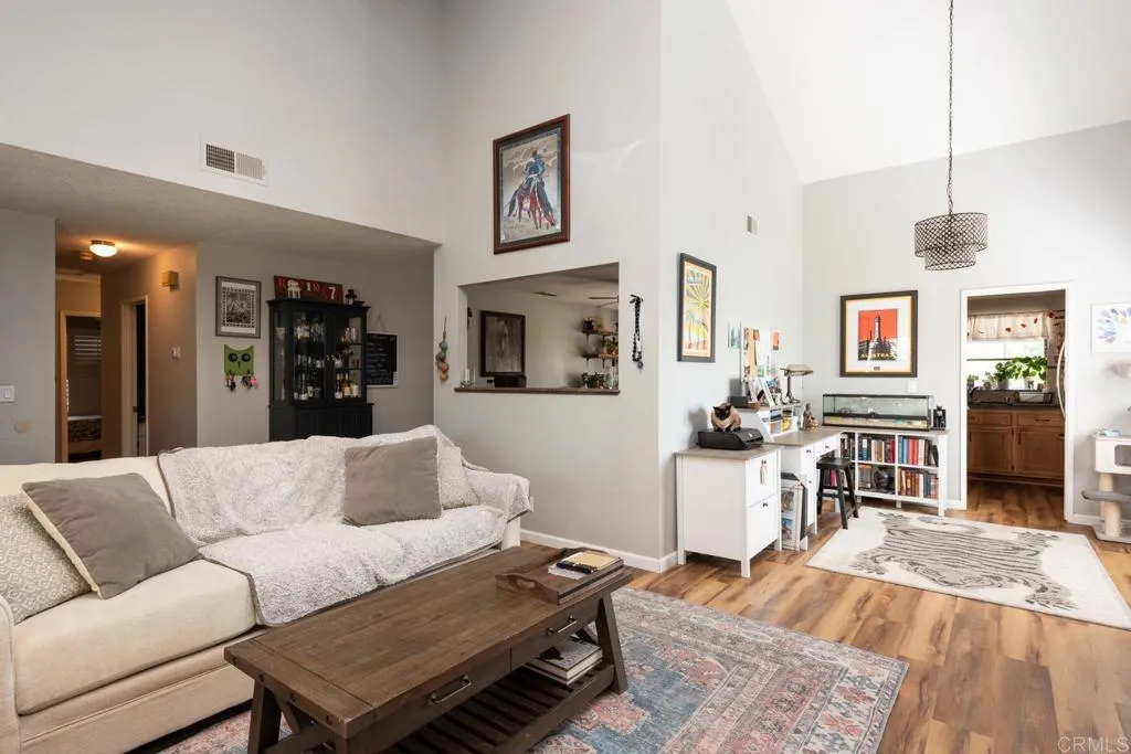 https://cdn.realtyfeed.com/cdn/127/306614257/98568d4bc512875a0a6d27f379d91a76.webp