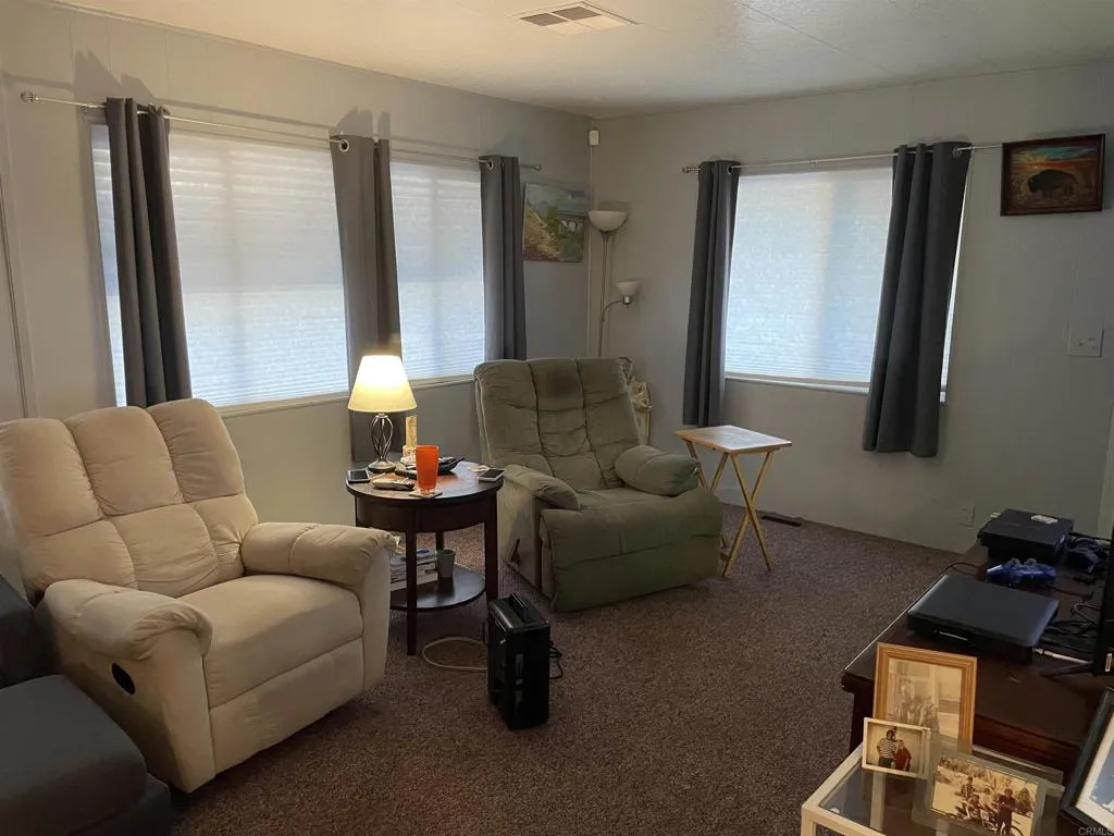https://cdn.realtyfeed.com/cdn/127/306614298/dddd433493ca609dec27c47e27e06823.webp