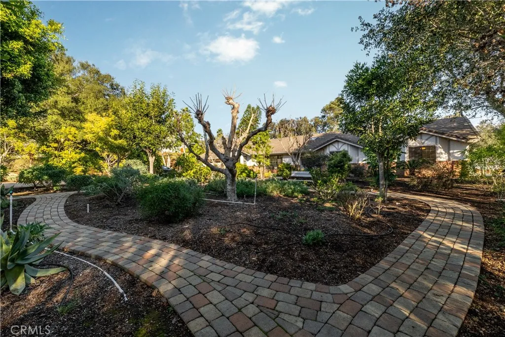 https://cdn.realtyfeed.com/cdn/127/306614315/263ef2879993eafb18f801ddc3adbb3e.webp