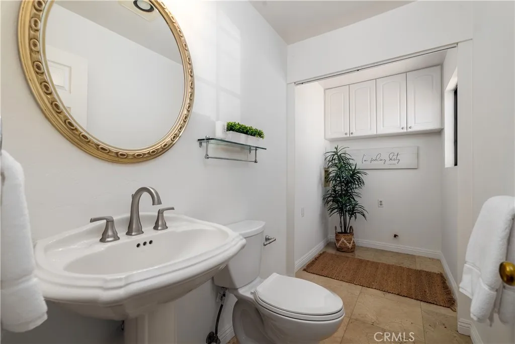 https://cdn.realtyfeed.com/cdn/127/306614315/57aa39b820a383f77c9425f873141796.webp