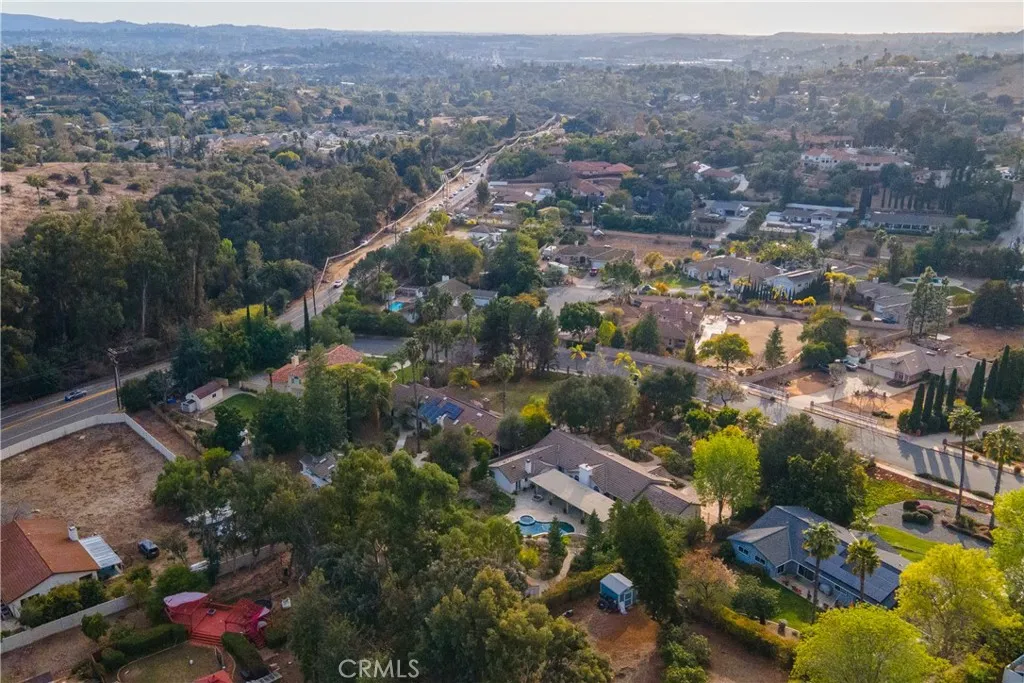 https://cdn.realtyfeed.com/cdn/127/306614315/626b62a8cefa4dc810db5834c68ee7b4.webp
