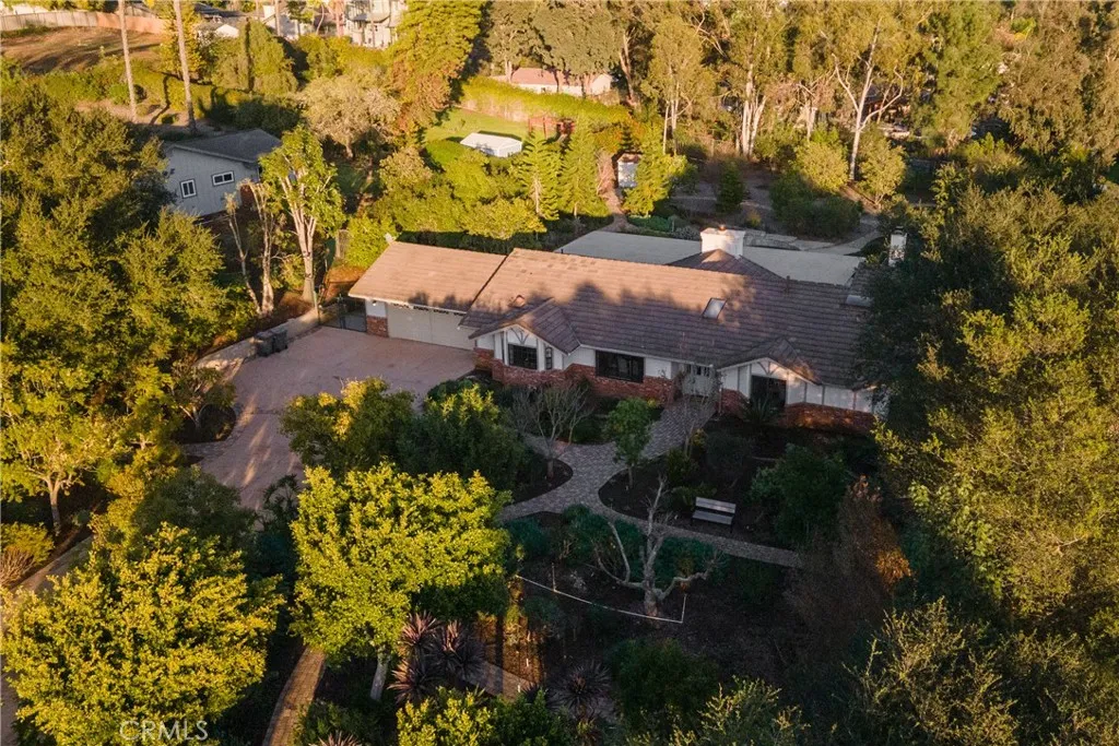 https://cdn.realtyfeed.com/cdn/127/306614315/81d6ea6e6863e74c519f30762991075f.webp