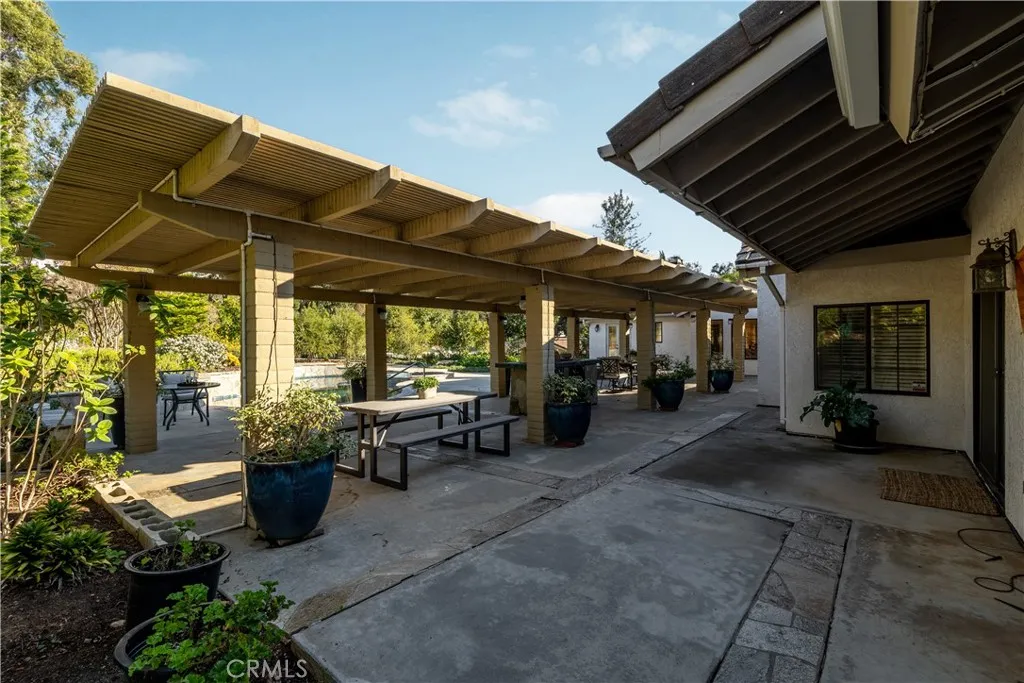 https://cdn.realtyfeed.com/cdn/127/306614315/a62cbcbb6baee17aa31a080d6c15632c.webp