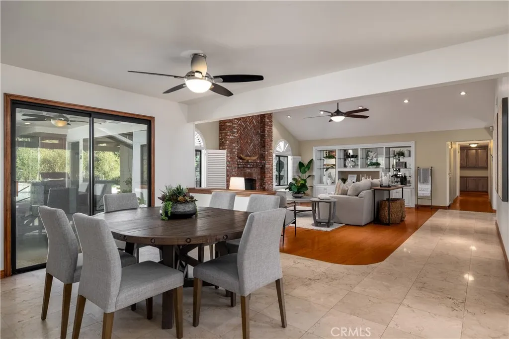 https://cdn.realtyfeed.com/cdn/127/306614315/adb7ca4b8a9875741d8754fb7787b5fe.webp