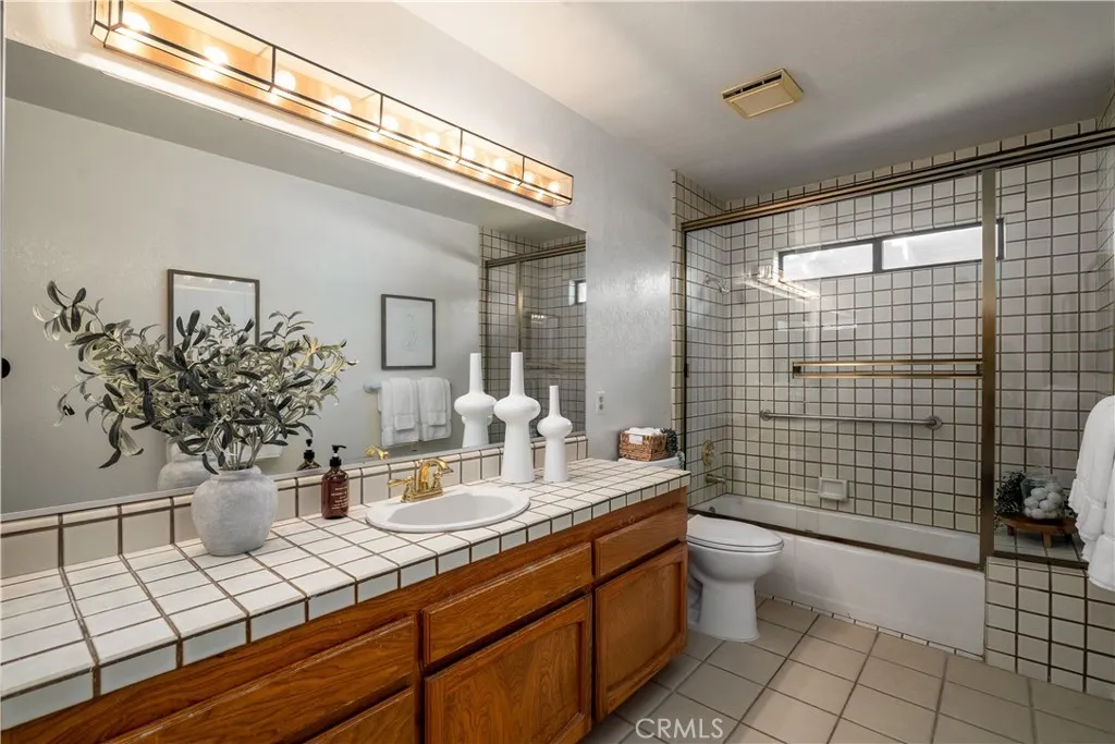 https://cdn.realtyfeed.com/cdn/127/306614315/bfd73b9b7546f1242a97b4b044e2948c.webp