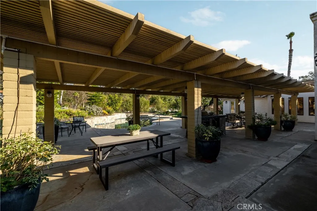 https://cdn.realtyfeed.com/cdn/127/306614315/c514b7bc3c29de2d25ada71543af7f89.webp