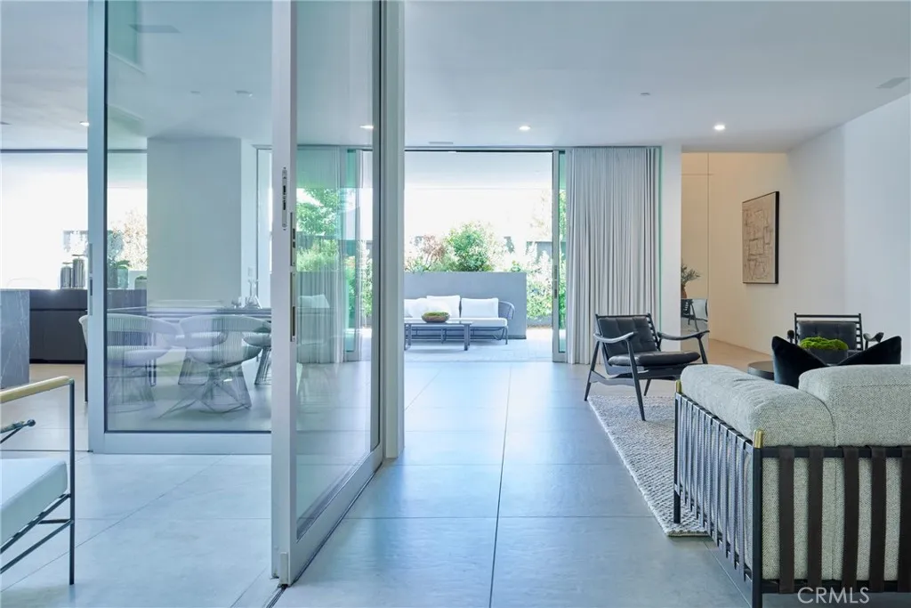 838 N Kings Road Unit 102, West Hollywood, CA 90069 - Photo 2 of 32, West Hollywood, CA