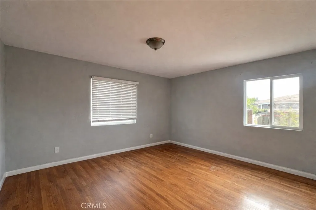 https://cdn.realtyfeed.com/cdn/127/306614388/1bb7930e1f4a28e18a5e4d9b99a82794.webp