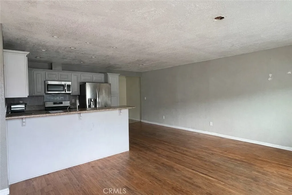https://cdn.realtyfeed.com/cdn/127/306614388/2ee20dd1d10cf10e98682aea4c3457e6.webp