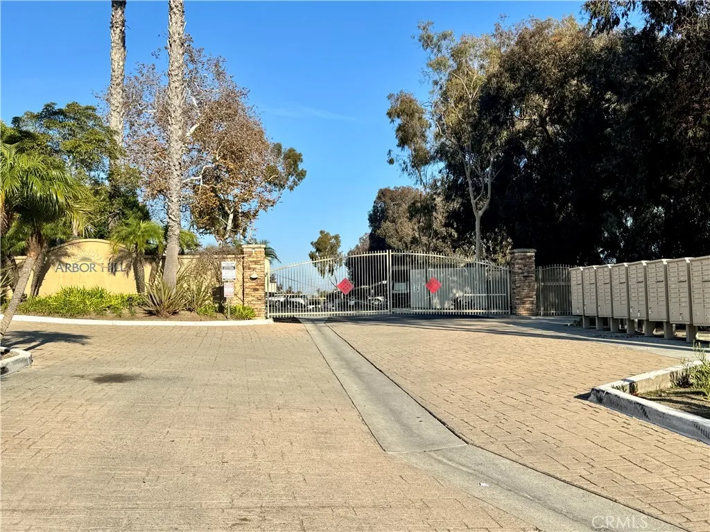 https://cdn.realtyfeed.com/cdn/127/306614421/0388bd9d83d66aca35678508ae3d4a40.webp
