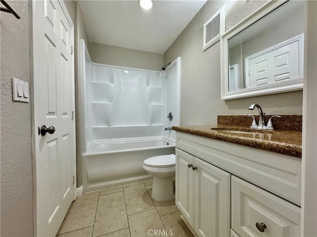 Photo #22: SW25269818 Listing: Photo #22