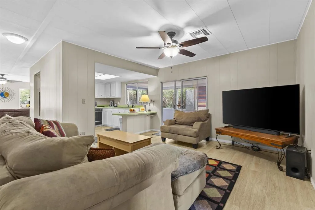https://cdn.realtyfeed.com/cdn/127/306614433/3a57539532ff4b5138f8103f040d7475.webp