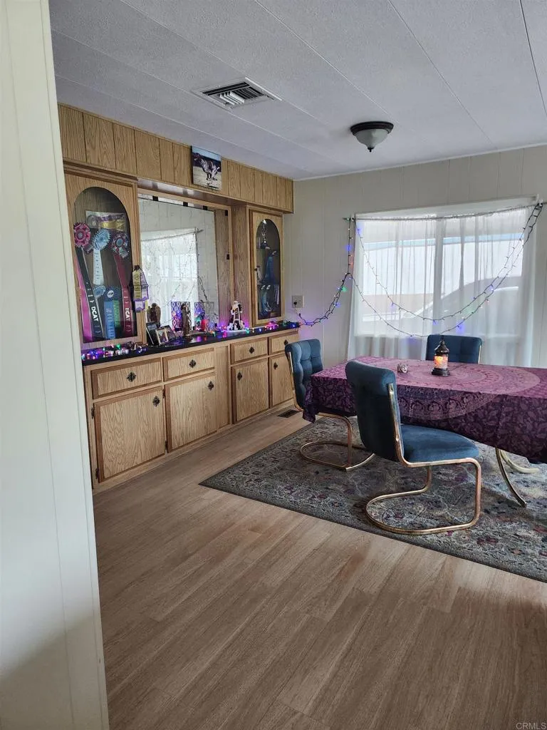 https://cdn.realtyfeed.com/cdn/127/306614433/593b28e87c66a5fa67466219ca7e61a1.webp