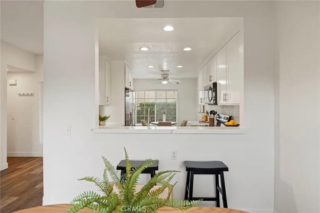 https://cdn.realtyfeed.com/cdn/127/306614437/207767c253f74c5a5aa2a651588b53df.webp