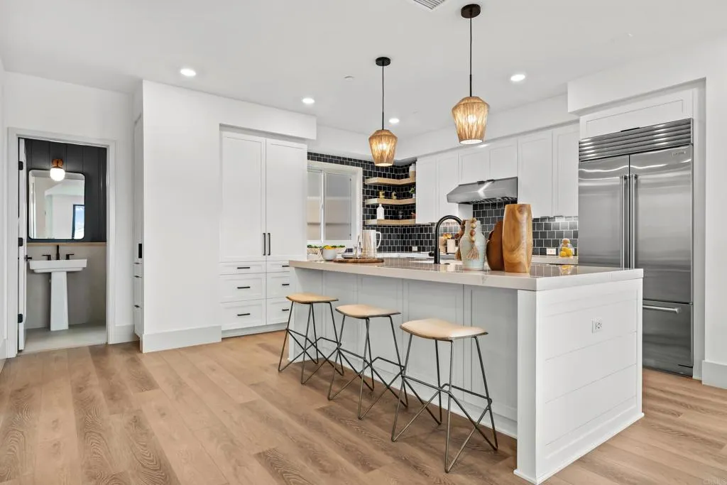 https://cdn.realtyfeed.com/cdn/127/306614441/70fc44faa3b30e3b1274520f9a8304d3.webp