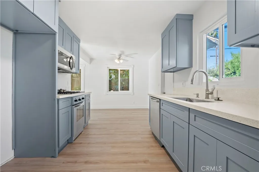 Huntington Beach, CA 92647