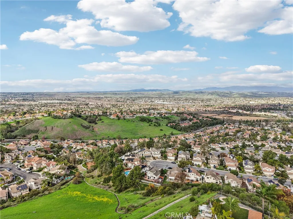 https://cdn.realtyfeed.com/cdn/127/306614596/0c91daa711d173d5d0855a28228db165.webp