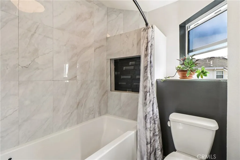 https://cdn.realtyfeed.com/cdn/127/306614596/0f0b1e002b7407860481eb56bdbdbb3a.webp