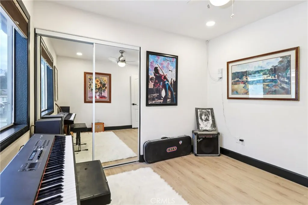 https://cdn.realtyfeed.com/cdn/127/306614596/278f02e8c8fca8e309a64129602aa692.webp