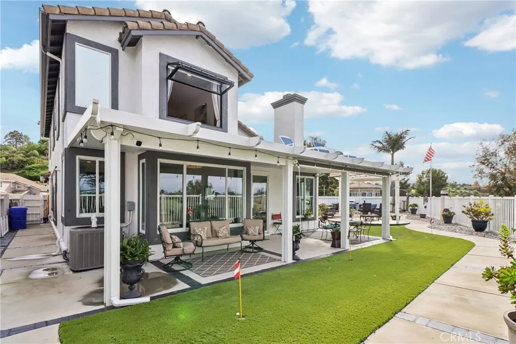 https://cdn.realtyfeed.com/cdn/127/306614596/7bc8cd8d4aa648e499276b6715783043.webp