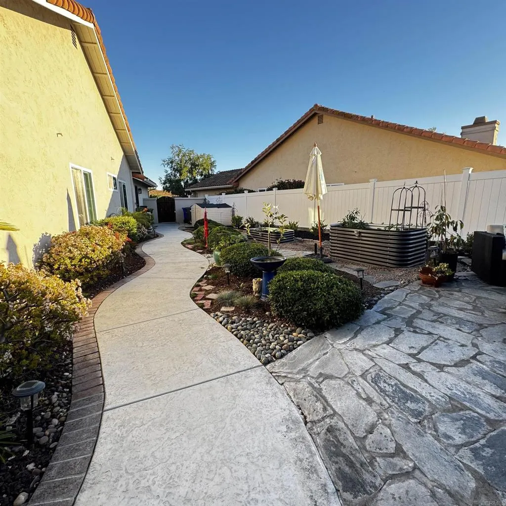 https://cdn.realtyfeed.com/cdn/127/306614629/b6213f51455ad7cd95f5e48924c00bf9.webp
