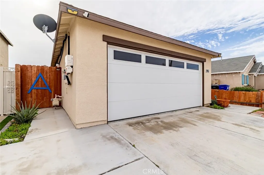 11961 Luna, Victorville, CA 92392 - Photo 3 of 18, Victorville, CA