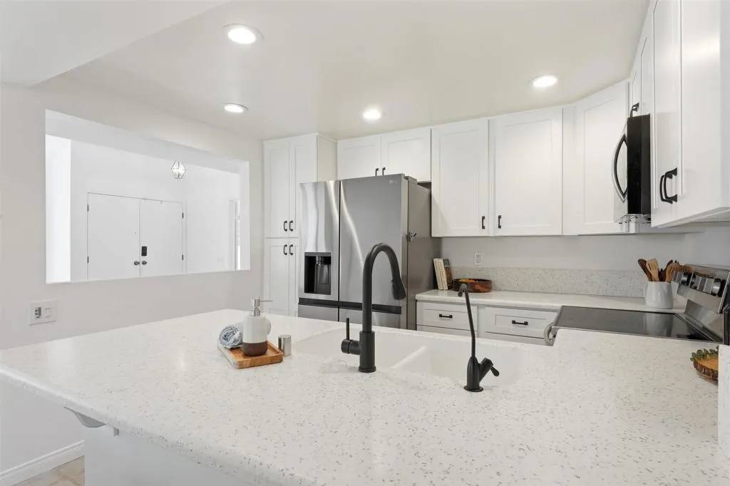 Photo #7: PTP2600194 Listing: Photo #7