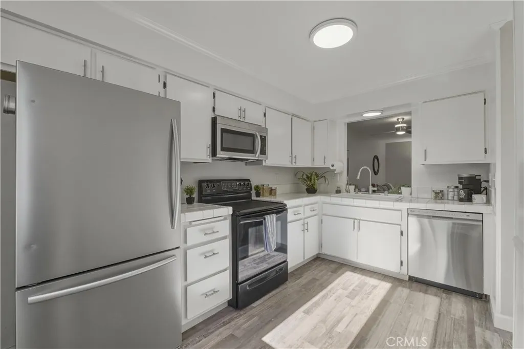 Photo #4: OC25280991 Listing: Photo #4