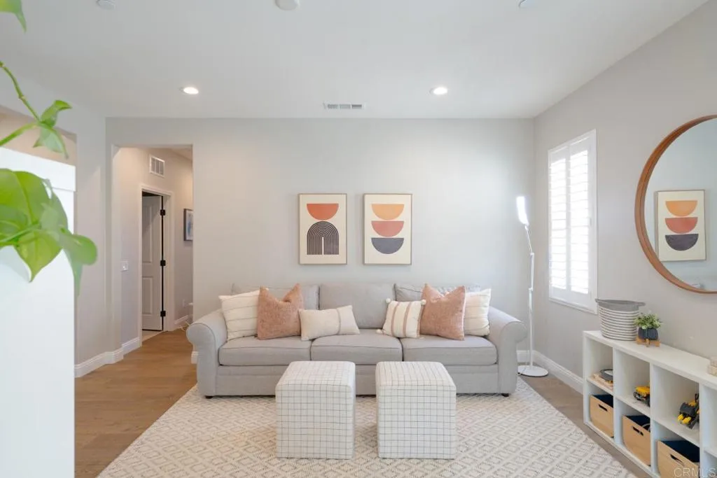 https://cdn.realtyfeed.com/cdn/127/306614696/9a92e975336620250709f2f009ac3e21.webp