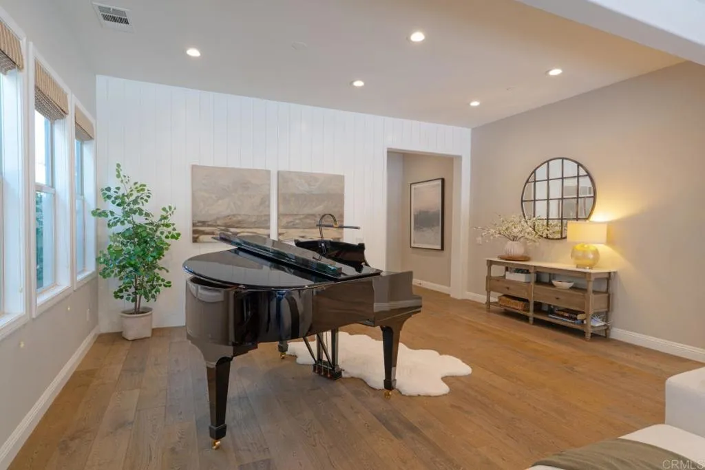 https://cdn.realtyfeed.com/cdn/127/306614696/a6d90e75dcae32493b1aa8c3a0e177f4.webp