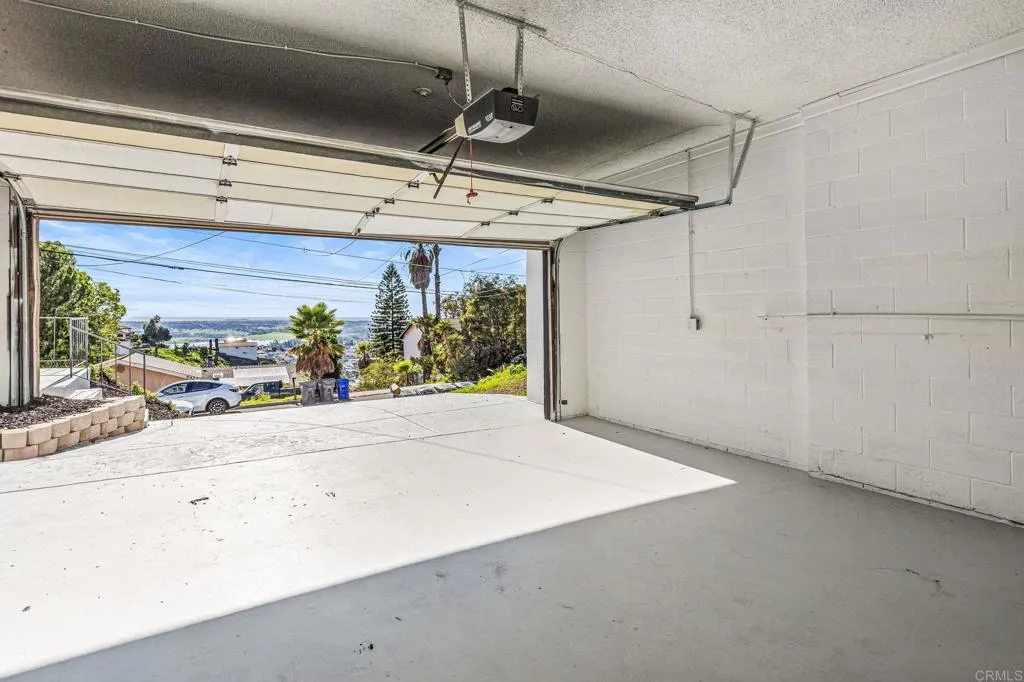 https://cdn.realtyfeed.com/cdn/127/306614706/0598f042b409b27453b61c7215c95a2a.webp